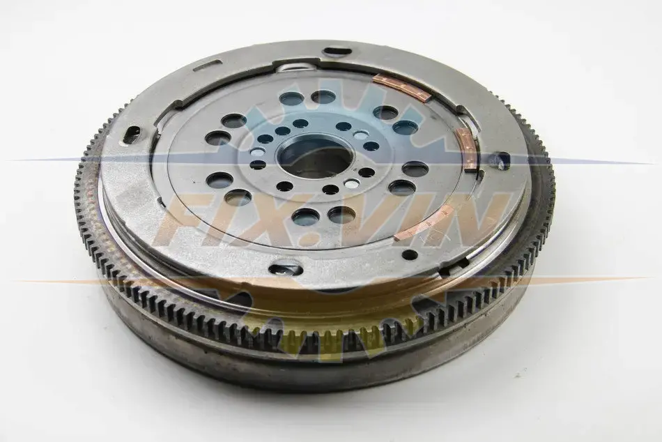 Маховик LuK 415 0117 10 (фото 1)
