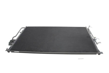 Радіатор кондиціонера MAHLE / KNECHT AC 553 001S
