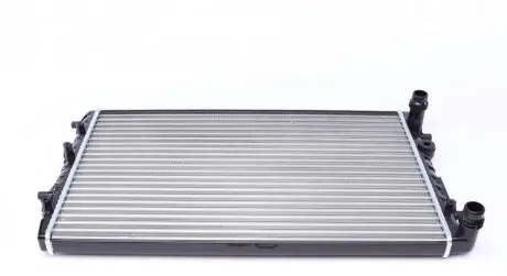Радіатор охолодження двигуна MAHLE / KNECHT CR 505 000S