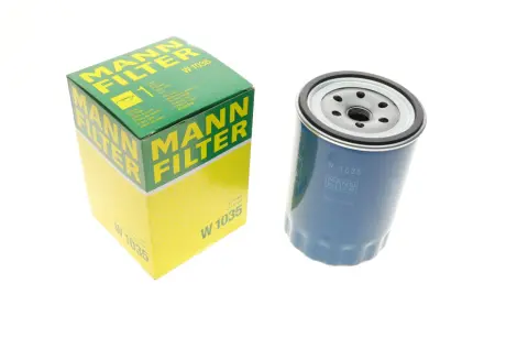 Фільтр масляний Kia K2700/Pregio 2.7D 99- -FILTER MANN W 1035