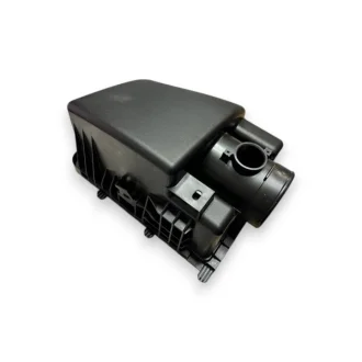 Кришка корпусу повітряного фільтра PY8W133AX MAZDA PY8W-13-3AX
