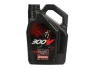 Олива для чотиритактних двигунів 300V Off Road 15W60 4л >JASO MA2 Синтетична естерове MOTUL 300VFLOFF 15W60 4L 104138 (фото 1)