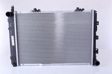 Радіатор охолоджування NISSENS 62549A