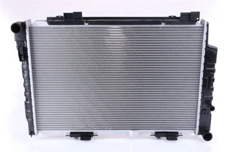 Радiатор NISSENS 62750A