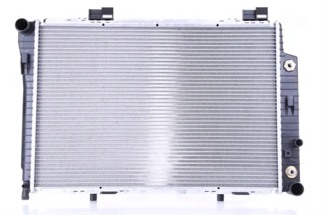 Радіатор охолодження MERCEDES C-CLASS W 202/ CLK-CLASS W 208 (вир-во Nissens) NISSENS 62756A