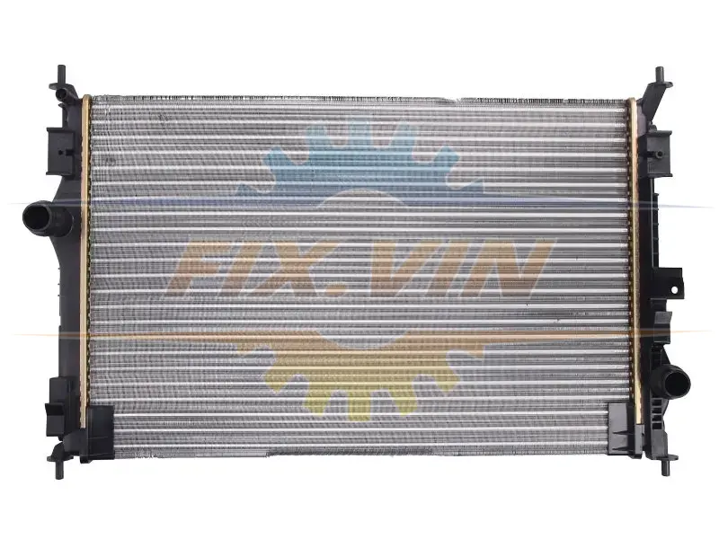 Радіатор охолодження CITROEN BERLINGO/C4/PEUGEOT 3008/OPEL VIVARO C (вир-во Nissens) NISSENS 636014 (фото 1)