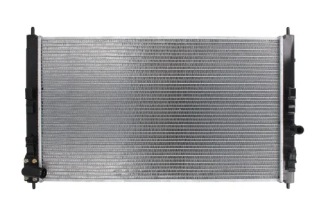 Радiатор NISSENS 636032
