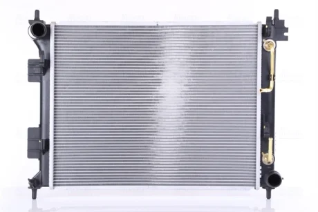 Радіатор охолоджування NISSENS 675002