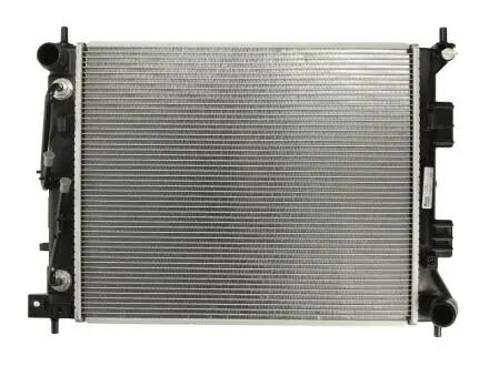 Радіатор охолоджування NISSENS 67608