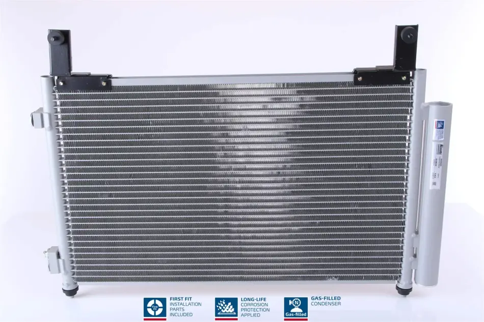 Радіатор кондиціонера First Fit NISSENS 940009 (фото 1)
