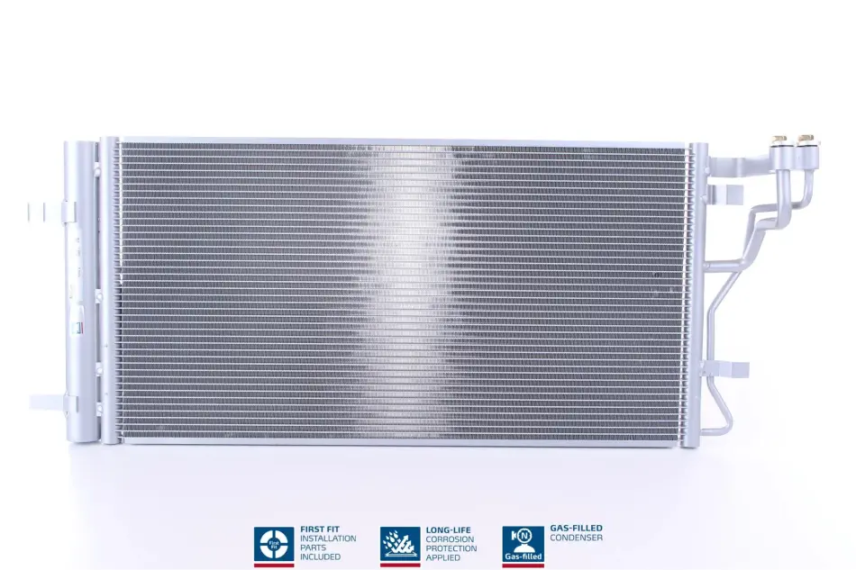 Радіатор кондиціонера First Fit NISSENS 940831 (фото 1)