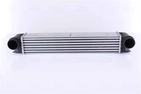 Радіатор інтеркулера NISSENS 96726