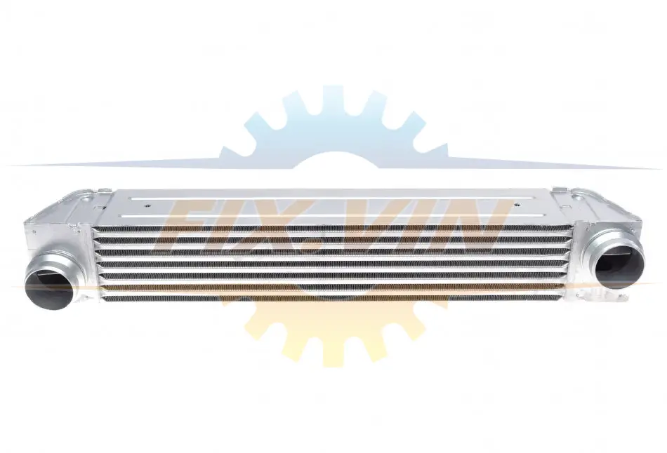 Радіатор інтеркулера BMW 5 (E60) 2.0D/2.5D/3.0D 02- NRF 30317 (фото 1)