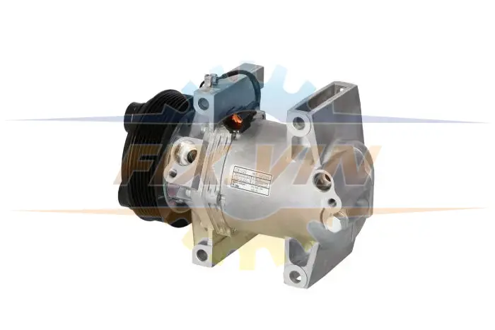Компресор кондиціонера Nissan Navara NP300/Pathfinder 05- NRF 320109 (фото 1)