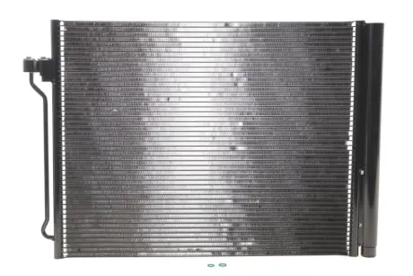 Радіатор кондиціонера BMW 5 (F10/F11)/7 (F01/F02/F03/F04) 09-18 NRF 350325