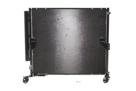 Радіатор кондиціонера (з осушувачем) Toyota Land Cruiser Prado 2.7/2.8 D-4D 09- (626x529x16) NRF 350617