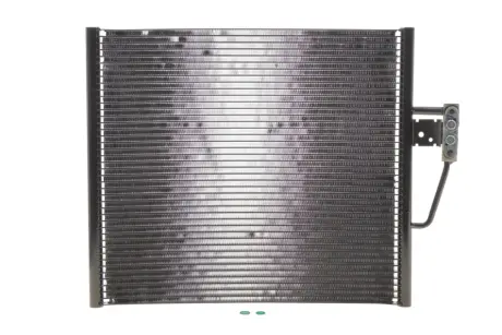 Радіатор кондиціонера BMW 5 (E39)/ Z8 (E52) 2.0-4.9 95-04 NRF 35587