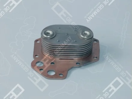 Радіатор масляний, MB OM904 LA / OM924 LA OE Germany 011820904000