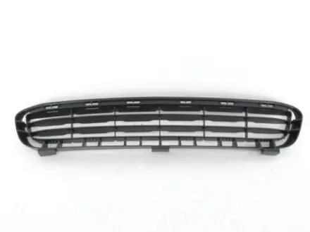 Решітка в бампері середн POLCAR/SRL 813827
