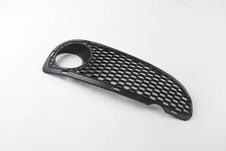 Решітка в бампер CHERY QQ JAGGI ПР.+отв.п/тум. PROFIT 1504 992-P