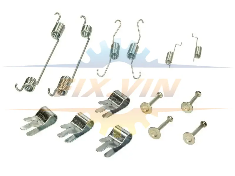 Монтажний набір гальмівної колодки (LUCAS) FORD B-MAX, FOCUS III, FOCUS III/HATCHBACK, FOCUS III/KOMBI, FOCUS IV, PUMA, TOURNEO COURIER B460, TRANSIT COURIER B460 1.0-Electric 07.10- QUICK BRAKE 1050030 (фото 1)