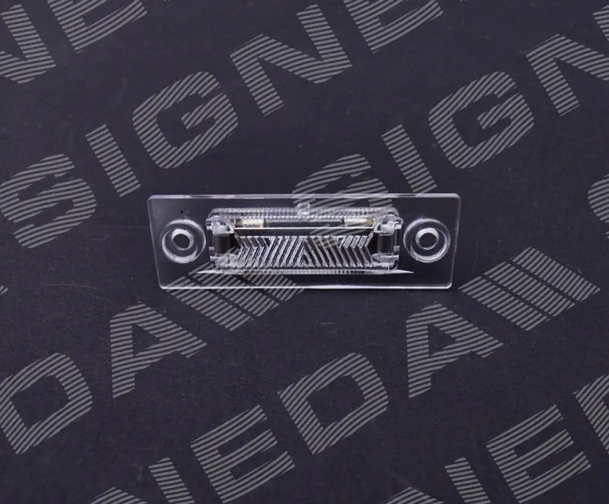 Ліхтар підсвічення номерного знаку Signeda ZVW1705L/R (фото 1)