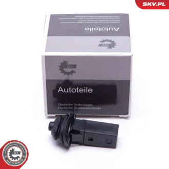 Шарнир крышка бензобака BMW 5 (e60 e61), 51178228939 SKV GERMANY 96SKV229