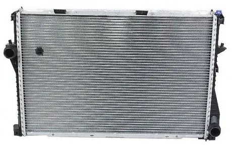Радіатор охолодження STARLINE BWA2233