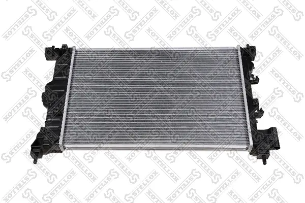 Радіатор охолодження двигуна (A/T) STELLOX 1026847SX (фото 1)