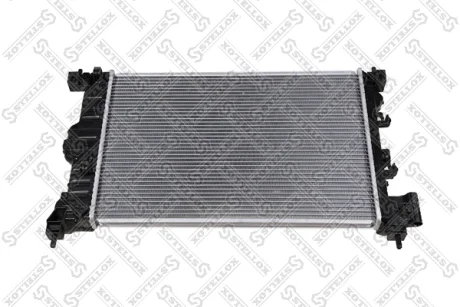Радіатор охолодження двигуна (A/T) STELLOX 1026847SX