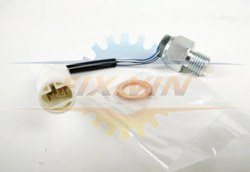Кнопка включения освещения салона SUBARU 32005AA081 (фото 1)