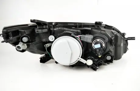 Фара передняя в сборе SUBARU 84001AG311