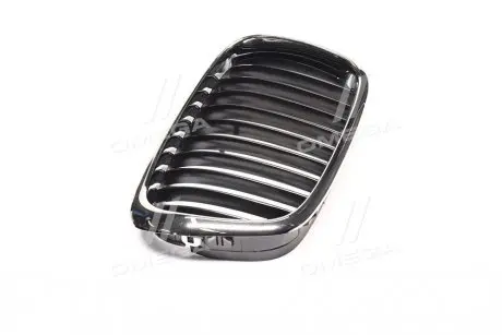 Решетка в капоте пра. BMW 5 E39 (пр-во) TEMPEST 014 0089 990