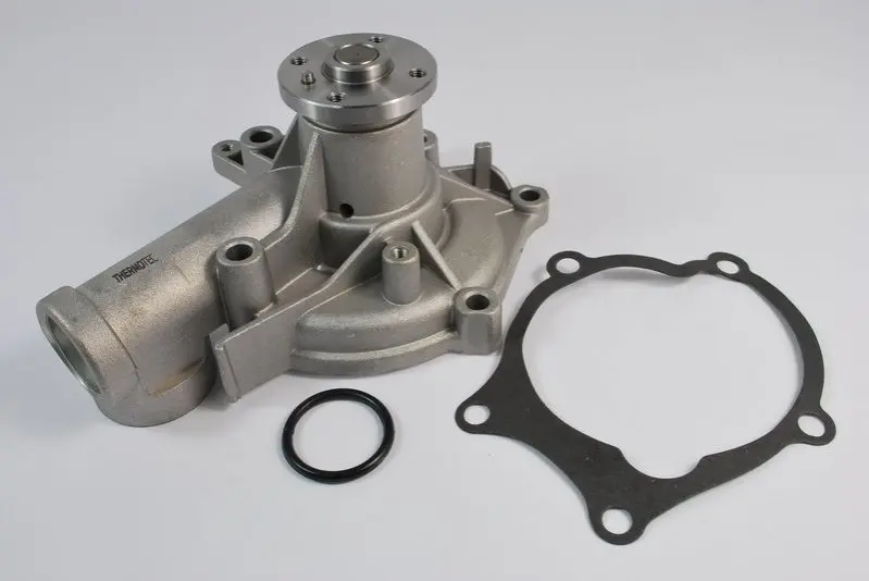 Насос охолоджуючої рідини, з ущільненням HYUNDAI LANTRA I MITSUBISHI ECLIPSE, GALANT VI, L200, L400, LANCER IV, LANCER V, MIRAGE IV, MIRAGE V, PAJERO SPORT I, SPACE 1.6-2.5D 01.83-01.08 THERMOTEC D15019TT (фото 1)