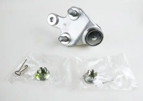Опора кульова нижня R Toyota Highlander 08- Venza Lexus RX (Toyota) TOYOTA/LEXUS 43330-49165