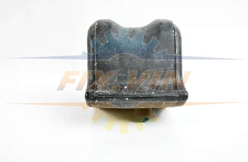 Втулка стабілізатора TOYOTA TOYOTA/LEXUS 48815-12390 (фото 1)