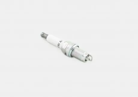 Свічка запалювання VW Golf (04-09), Jetta, Passat (06-11)/Audi A4 (01-05), A3/Skoda Octavia (04-08)/Seat Leon (06-10) VAG 101 905 620