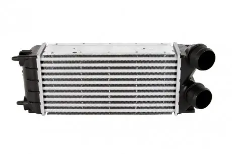 Інтеркулер Valeo 818226