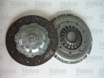 Зчеплення компл. RENAULT Espace/Laguna/VelSatis "1,9-2,0 "01>> Valeo 826497