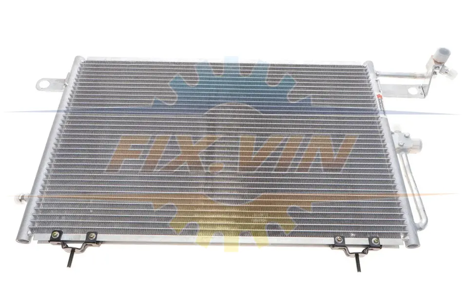 Конденсор кондиционера AUDI 100/A6 MT/AT 90-97 Van Wezel 03005117 (фото 1)