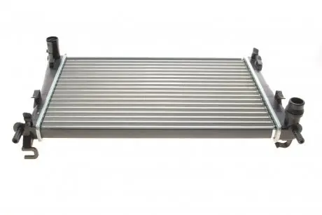 Радіатор охолодження двигуна FIESTA5/FUSION 14/6 MT 02 Van Wezel 18002325